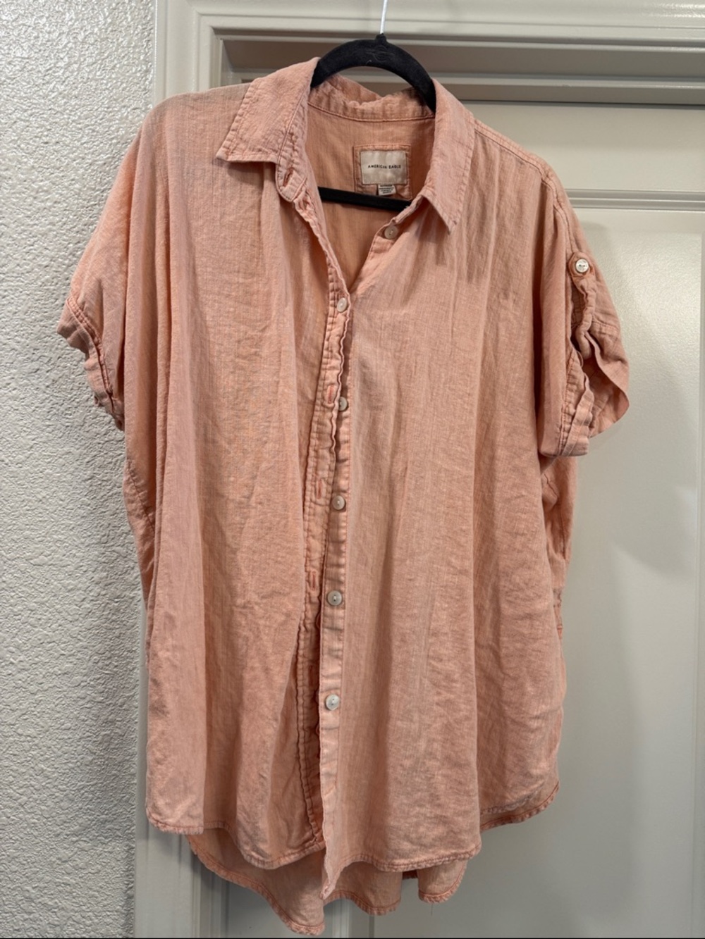 American Eagle Peach Oversized  Short-Sleeve Linen  Button-Down Shirt